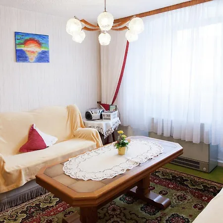 Retreat, Cleaning Included Hontheim
