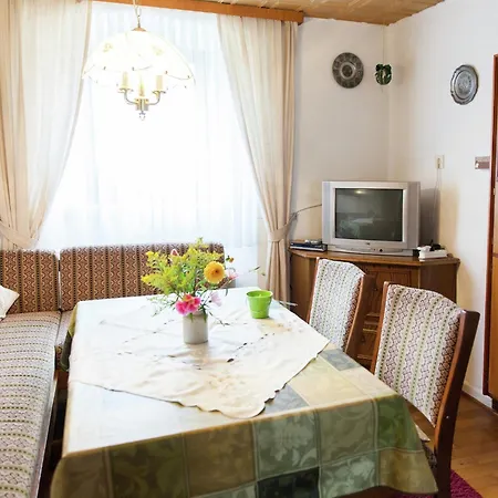 度假居 Retreat, Cleaning Included Hontheim
