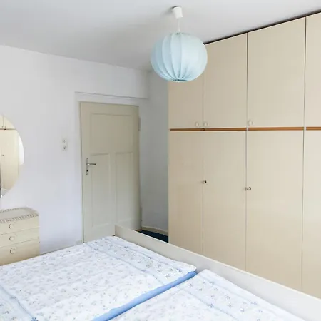 Retreat, Cleaning Included *