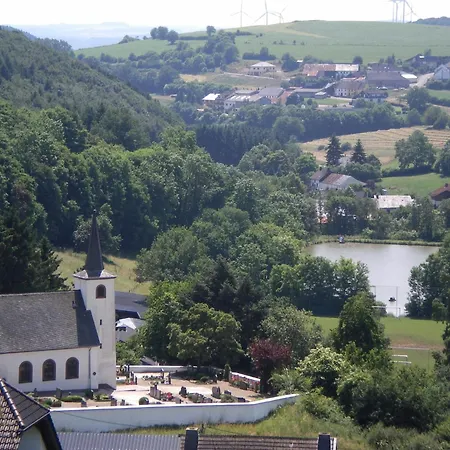 度假居 Retreat, Cleaning Included Hontheim